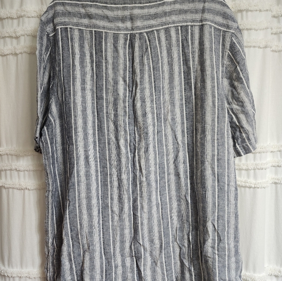 BNWT Men's XL Distellery shirt. Price is firm - Picture 5 of 6